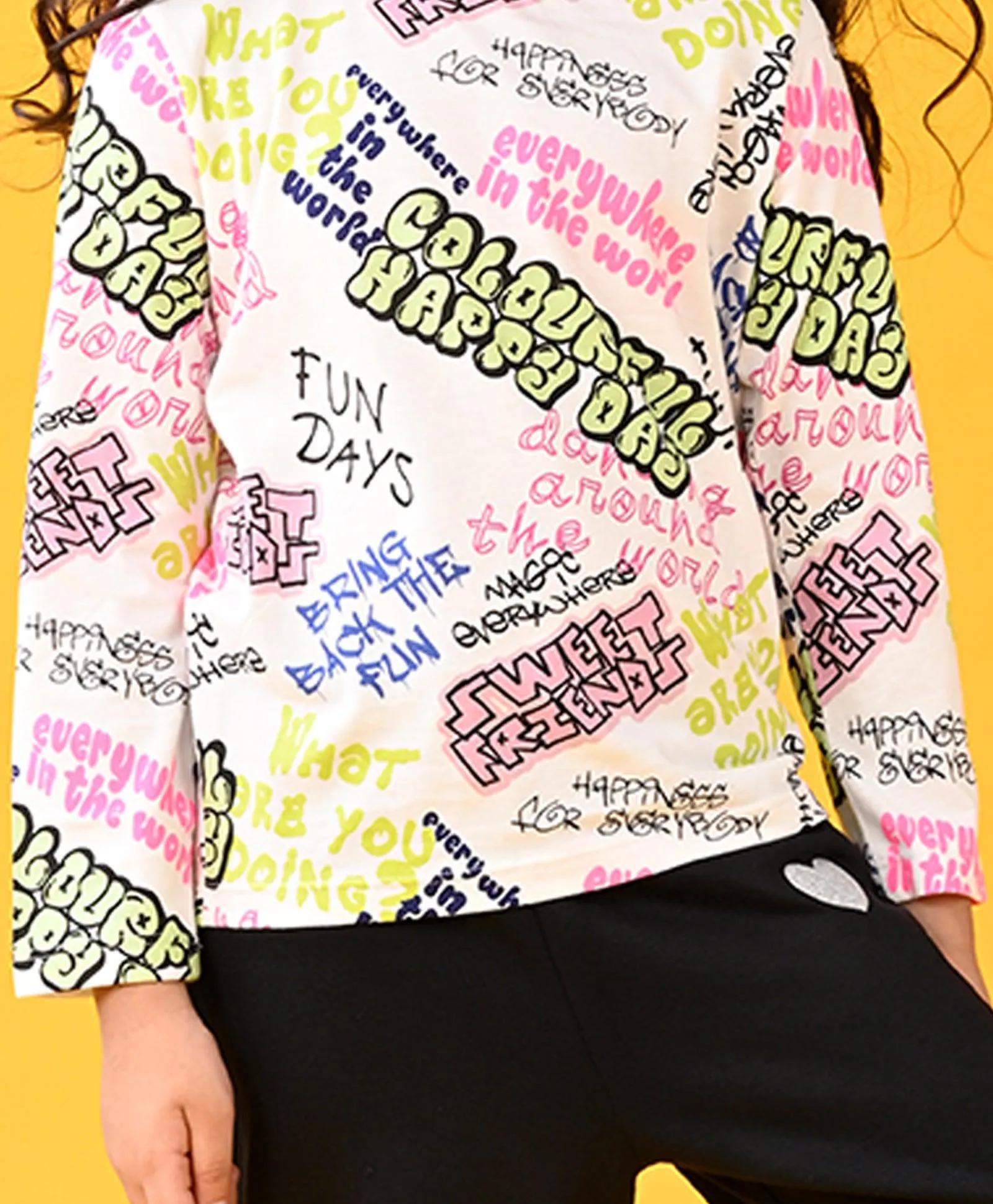 COLORFUL HAPPINESS T-SHIRT AND BLACK HEART WARM FLEECE JOGGER SET - WHITE/BLACK