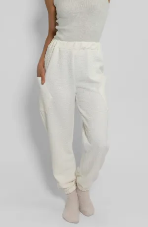Embossed Pocket Jogger - Snow