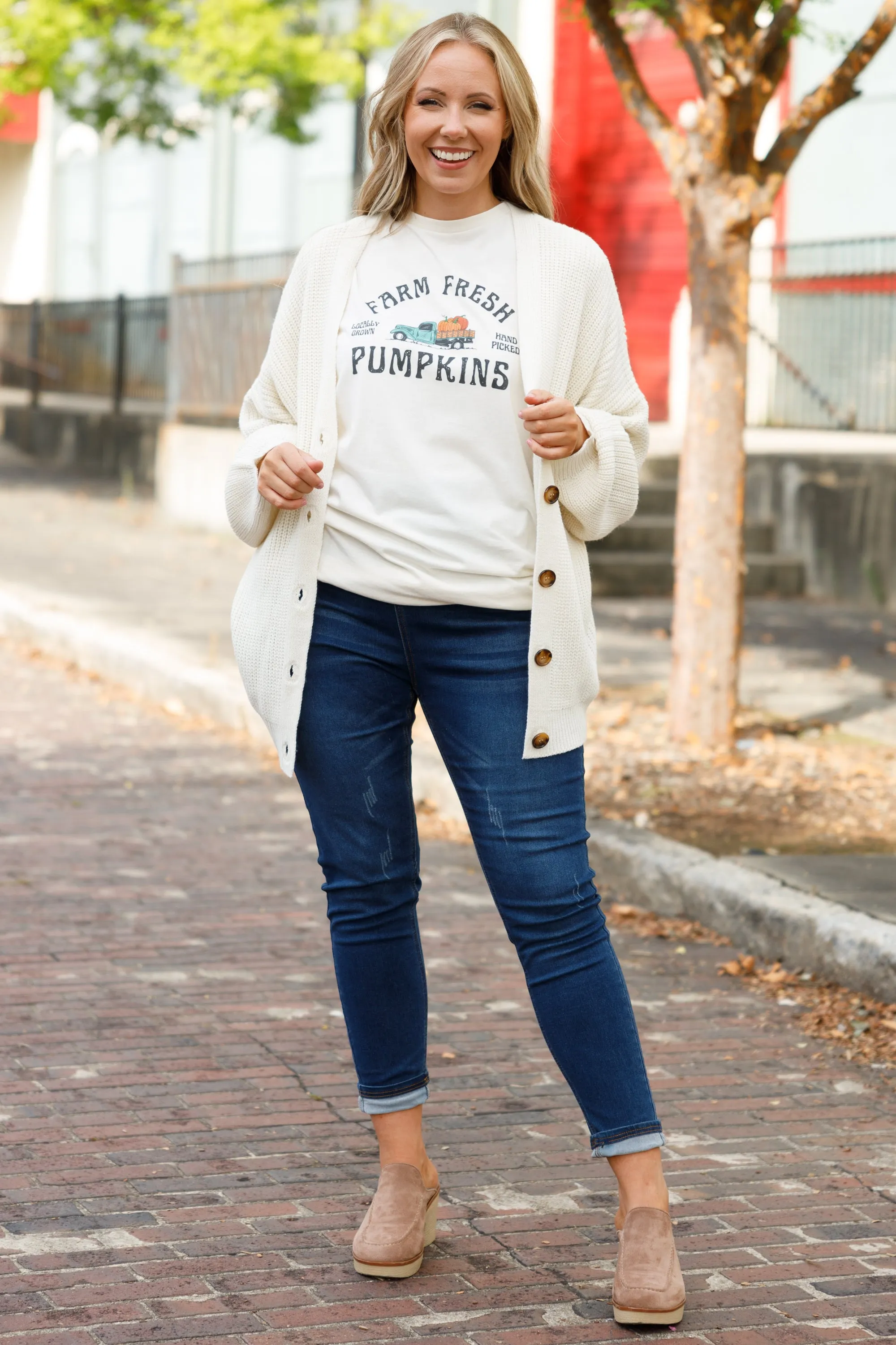 Farm Fresh Pumpkins Tee, Natural