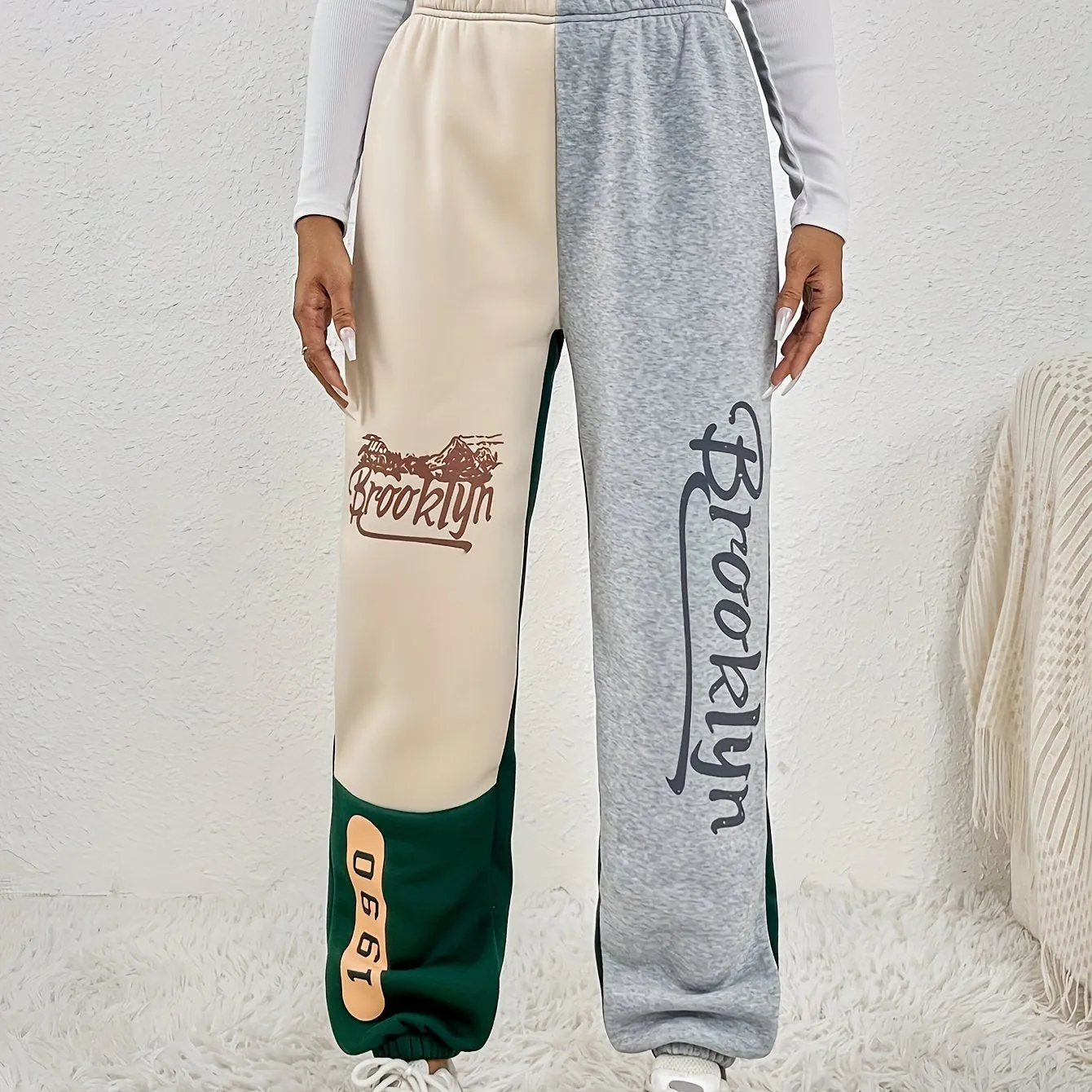 Women's Fashion Joggers, Polyester Blend, Warm Sweatpants, Casual Style with Letter Print, Autumn/Winter Collection, with Pockets, Adult Size, Knit Fabric